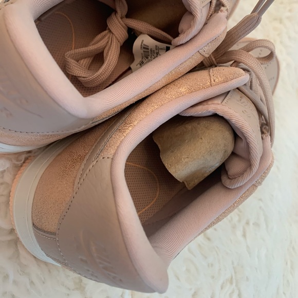 ⭐️🪩🎀BNIB🪩🎀⭐️LIMITED EDITION ROSE GOLD SPARKLE NIKE AF1s-SIZE 10 WOMENS BNEW - Picture 9 of 16